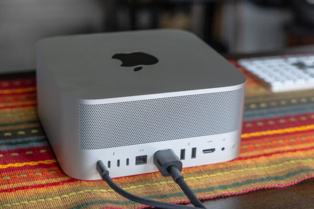 Apple Mac Studio M4 Max Review: Uma Powerhouse criativa
