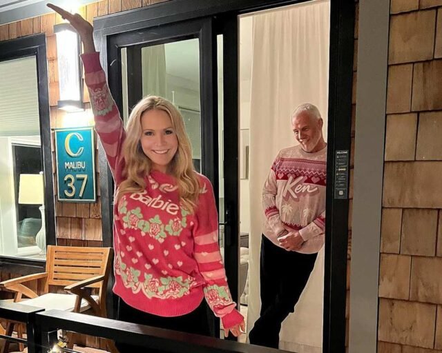 Mark Anderson e Barbara Alyn Woods da linha do tempo
