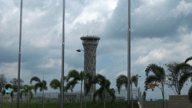 O Sri Lanka recebe 'luz verde' para configurar o centro de reparo de aeronaves em Mattala: Ministro
