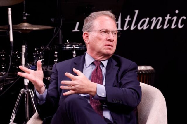 O-jornalista-do-Atlantico-empurra-os-comentarios-de-Hegseth-Ele.jpg O jornalista do Atlântico empurra os comentários de Hegseth: 'Ele estava enviando mensagens de texto para planos de guerra'