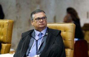 O juiz do STF Dino também vota contra a congressista bolonarista Zambelli – MercOpress O juiz do STF Dino também vota contra a congressista bolonarista Zambelli - MercOpress