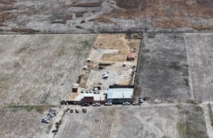 Última foto da ‘vítima do acampamento de extermínio’ como teme familiar que ela está entre os centenas de corpos queimados depois de ser atraída pela oferta de emprego Última foto da 'vítima do acampamento de extermínio' como teme familiar que ela está entre os centenas de corpos queimados depois de ser atraída pela oferta de emprego