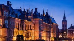 Von der Leyen criticado por contornar a supervisão da UE – RT World News Von der Leyen criticado por contornar a supervisão da UE - RT World News