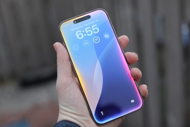 A Apple está em negociações para usar o gemini do Google para Siri Revamp, diz o relatório
