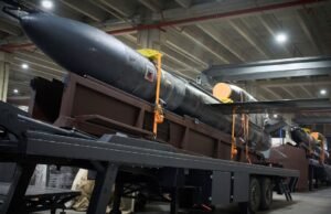 A Ucrânia dispara novo míssil ‘flamingo’ que pode atacar Moscou pela primeira vez depois de ter sido “inspirado pela bomba britânica” A Ucrânia dispara novo míssil 'flamingo' que pode atacar Moscou pela primeira vez depois de ter sido "inspirado pela bomba britânica"