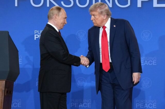 A Ucrânia será forçada a render o Território Oriental e esquecer a ingressar na OTAN nos termos de paz de Trump e Putin
