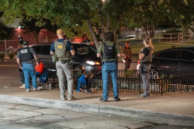 A-repressao-ao-crime-de-Trump-em-Washington-tem-wokies.jpg A repressão ao crime de Trump em Washington tem wokies uivando enquanto aprova a lei - então não é hora de tentarmos aqui?