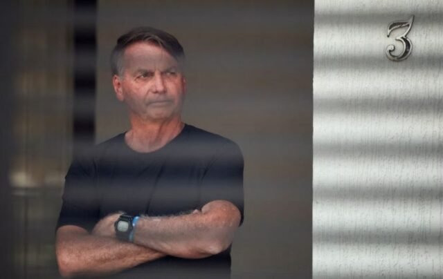 Bolsonaro procura absolvição no julgamento da trama de golpe, nega provas contra ele - MercOpress
