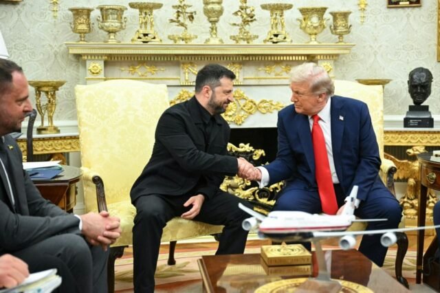 Carta-pessoal-a-Melania-oito-obrigado-e-silencio-tatico.jpg Carta pessoal a Melania, oito 'obrigado' e silêncio tático - como Zelensky conquistou Trump na Casa Branca Love -In