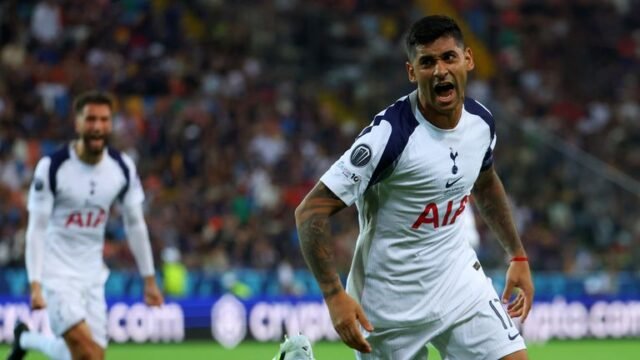 Cristian-Romero-O-capitao-do-Tottenham-assina-um-novo-contrato.jpg Cristian Romero: O capitão do Tottenham assina um novo contrato de longo prazo com o clube após o verão da incerteza sobre o futuro | Notícias de futebol