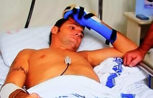 Fisherman sobreviveu ao crocodilo que ‘a morte rolou’ suas pernas batendo com seu cachorro em luta desesperada pela vida Fisherman sobreviveu ao crocodilo que 'a morte rolou' suas pernas batendo com seu cachorro em luta desesperada pela vida