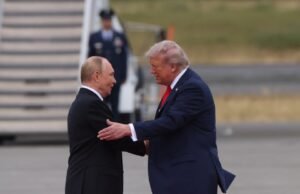 Lip Reader revela a promessa de Putin para o conselho de Trump e Don depois que os líderes desembarcaram no Alasca para confronto Lip Reader revela a promessa de Putin para o conselho de Trump e Don depois que os líderes desembarcaram no Alasca para confronto