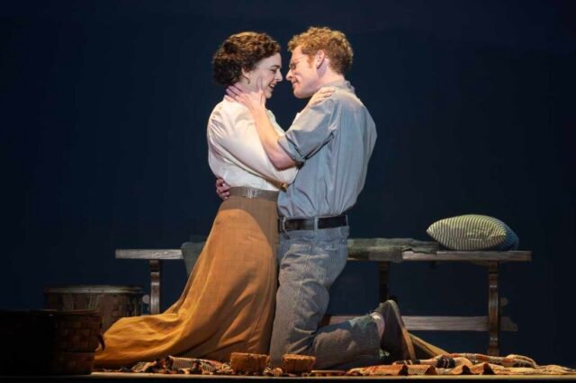 O-musical-de-desfile-comeca-o-Kennedy-Center-em-meio.com2Fc02Faf2F47a979914324be715a7dfa0f22f72F0729-ta.jpeg O musical de desfile começa o Kennedy Center, em meio ao ascensão do anti -semitismo: NPR