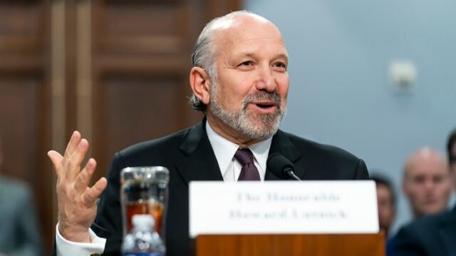 Pentágono 'Pensando em' Tomar apostas em contratados de defesa: Lutnick
