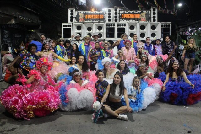 Tradição, resistência e poder cultural no coração do Santo Amaro Favela [IMAGES] - RioonWatch
