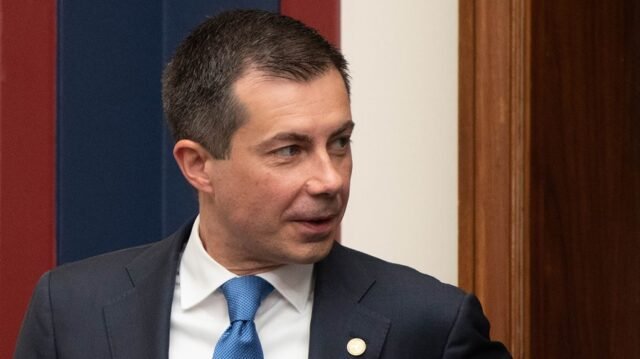 Buttigieg-rasga-os-esforcos-de-redistribuicao-do-Partido-Republicano-em.jpg Buttigieg rasga os esforços de redistribuição do Partido Republicano em Indiana