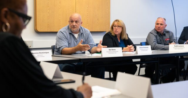 Comite-de-Connecticut-DMV-para-examinar-a-lei-de-reboque.jpg Comitê de Connecticut DMV para examinar a lei de reboque para mudanças mais amplas - ProPublica