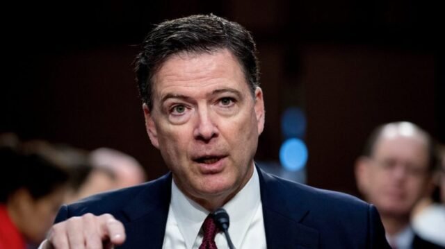 Ex-diretor do FBI James Comey indiciou: 5 coisas para saber
