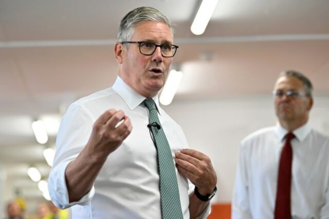 Grã -Bretanha entre 26 países prometidos a apoiar a Ucrânia com apoio militar quando o acordo de paz for fechado
