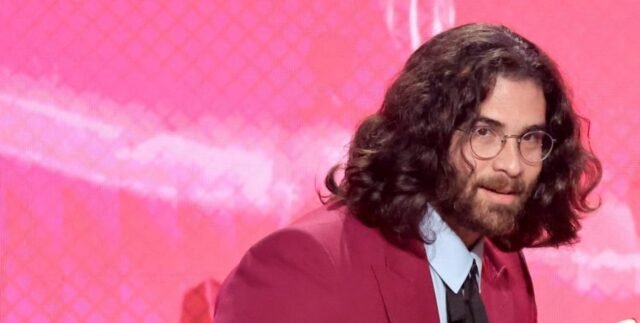 Hasan Piker pesa o assassinato 'horrível' de Kirk
