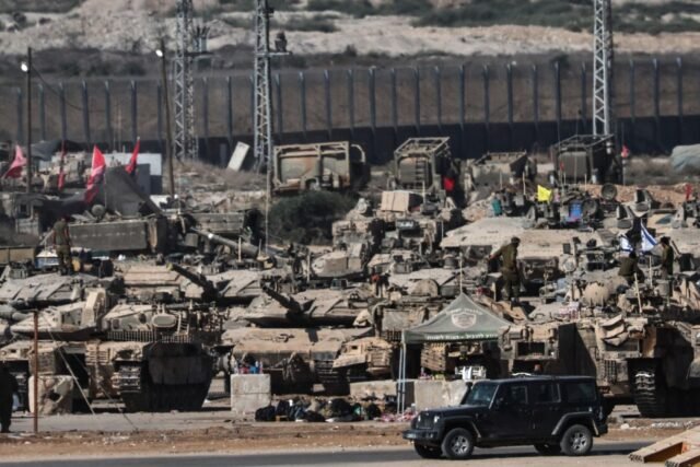 Israel lança uma ofensiva fresca de Gaza para eliminar o Hamas em grande escalada
