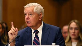 Lindsey Graham ameaça dois estados da OTAN sobre o petróleo russo – RT World News Lindsey Graham ameaça dois estados da OTAN sobre o petróleo russo - RT World News