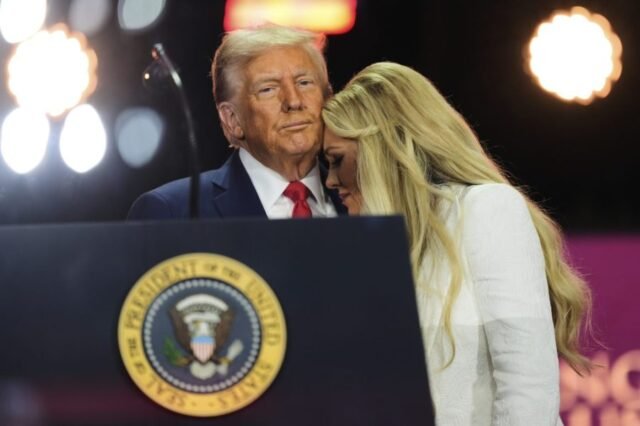 Memorial Charlie Kirk: 5 tocadas
