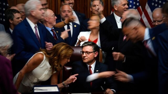 Trump-GOP-enfrenta-escolhas-dificeis-para-a-segunda-conta-de.jpg Trump, GOP enfrenta escolhas difíceis para a segunda conta de imposto