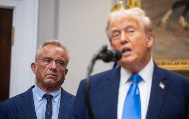 Trump-e-RFK-estao-presidindo-um-massacre-dos-inocentes.jpg Trump e RFK estão presidindo um massacre dos inocentes