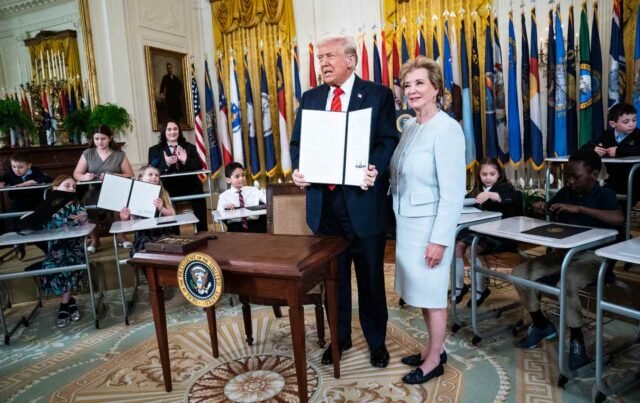 Trump-em-breve-podera-retirar-o-perdao-do-emprestimo-estudantil.jpg Trump em breve poderá retirar o perdão do empréstimo estudantil de milhões de mutuários