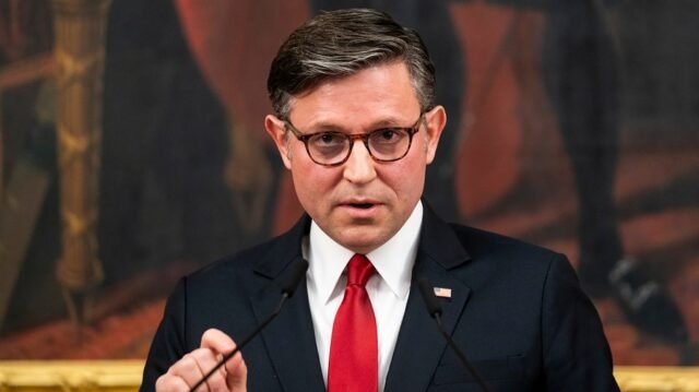 Assista ao vivo: Johnson dá entrevista coletiva enquanto a paralisação entra na terceira semana
