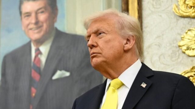 Ataque-dos-EUA-no-Caribe-deixa-sobreviventes-2-supostamente-detidos.jpg Ataque dos EUA no Caribe deixa sobreviventes; 2 supostamente detidos