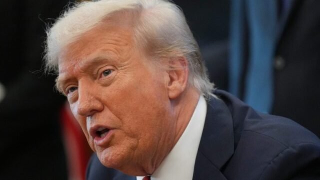 Câmara de Comércio processa para bloquear taxas de visto H-1B de US$ 100 mil
