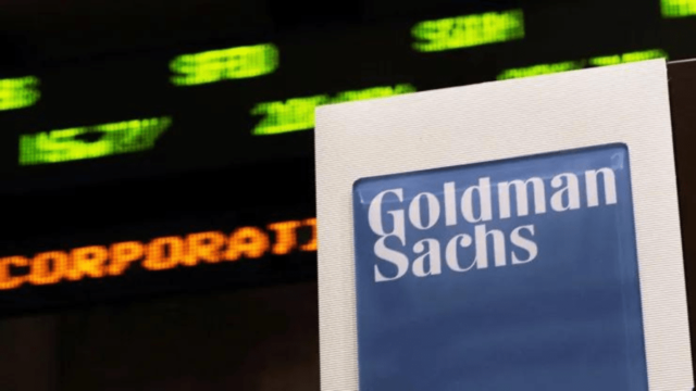 Consumidores dos EUA arcam com 55% dos custos tarifários de Trump: Goldman Sachs
