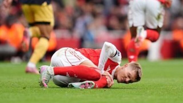 Lesão de Martin Odegaard: O meio-campista do Arsenal deve perder mais seis semanas devido a uma lesão no joelho sofrida contra o West Ham - Paper Talk | Notícias de futebol
