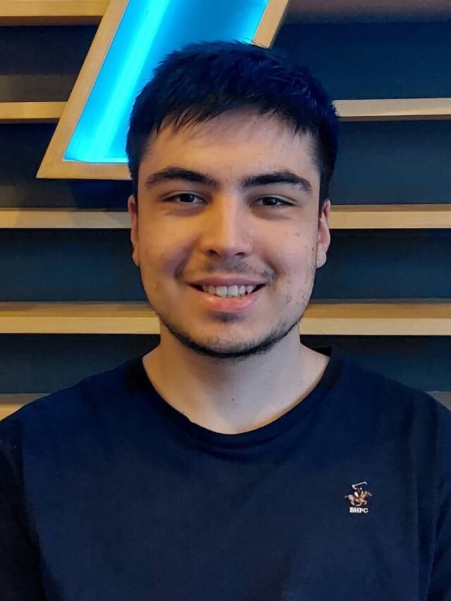 O-genio-da-informatica-britanico-19-desaparece-na-Tailandia-enquanto.jpg O gênio da informática britânico, 19, desaparece na Tailândia enquanto a família teme que ele tenha sido atraído para trabalhar em uma fábrica fraudulenta pela máfia chinesa