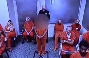 Olhar assustador para o quarto infantil onde uma mulher, de 42 anos, ‘foi presa por 27 ANOS por pais que alegaram que ela havia desaparecido’ Olhar assustador para o quarto infantil onde uma mulher, de 42 anos, 'foi presa por 27 ANOS por pais que alegaram que ela havia desaparecido'