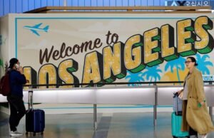 Passageiro de avião vegetariano foi ‘instruído a comer carne’ pelos comissários antes de ‘sufocar até a morte’ no avião da Qatar Airways Passageiro de avião vegetariano foi 'instruído a comer carne' pelos comissários antes de 'sufocar até a morte' no avião da Qatar Airways