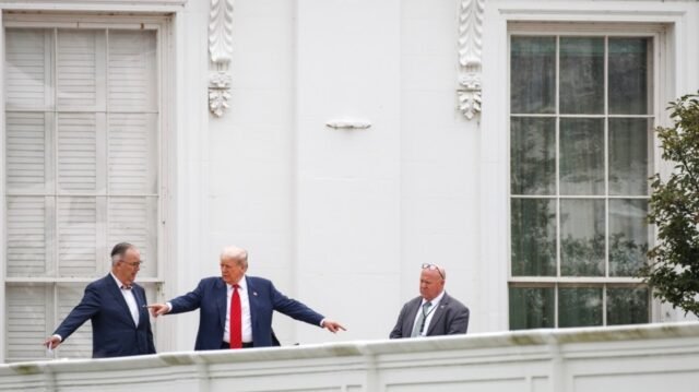 Quem está financiando a reforma do salão de baile de Trump no valor de US$ 250 milhões?
