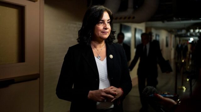 Representante do Partido Republicano em Nova York: comutação de Santos por Trump é 'a decisão errada'
