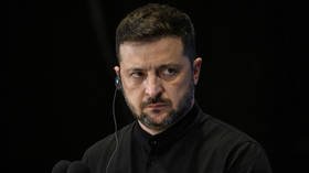 A Ucrânia é demasiado corrupta para aderir à UE e o Ocidente é demasiado desonesto para confiar – RT World News A Ucrânia é demasiado corrupta para aderir à UE e o Ocidente é demasiado desonesto para confiar – RT World News