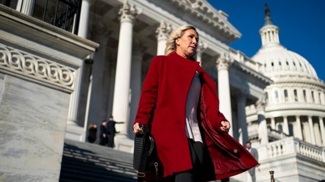 Greene-Trump-comete-grande-erro-de-calculo-sobre-Epstein.jpg Greene: Trump comete 'grande erro de cálculo' sobre Epstein