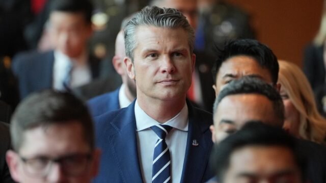 Hegseth anuncia operação 'Southern Spear' para reprimir 'narcoterroristas' 
