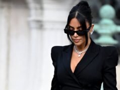 Kim Kardashian é reprovada no exame da Ordem dos Advogados e promete dar uma segunda chance Kim Kardashian é reprovada no exame da Ordem dos Advogados e promete dar uma segunda chance