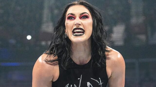 Rhea Ripley reage quando a lesão do parceiro de longa data é confirmada após o WWE RAW
