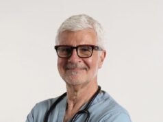 Steven Gundry compartilha seus truques de bem-estar aprovados por celebridades para se manter saudável durante todas as festas de fim de ano Steven Gundry compartilha seus truques de bem-estar aprovados por celebridades para se manter saudável durante todas as festas de fim de ano